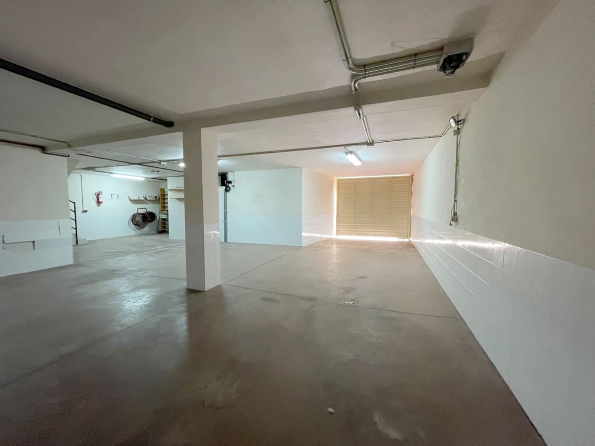 6 bedroom Villa for sale in Santa Ponsa with pool - € 1,990,000 (Ref: 8920778)