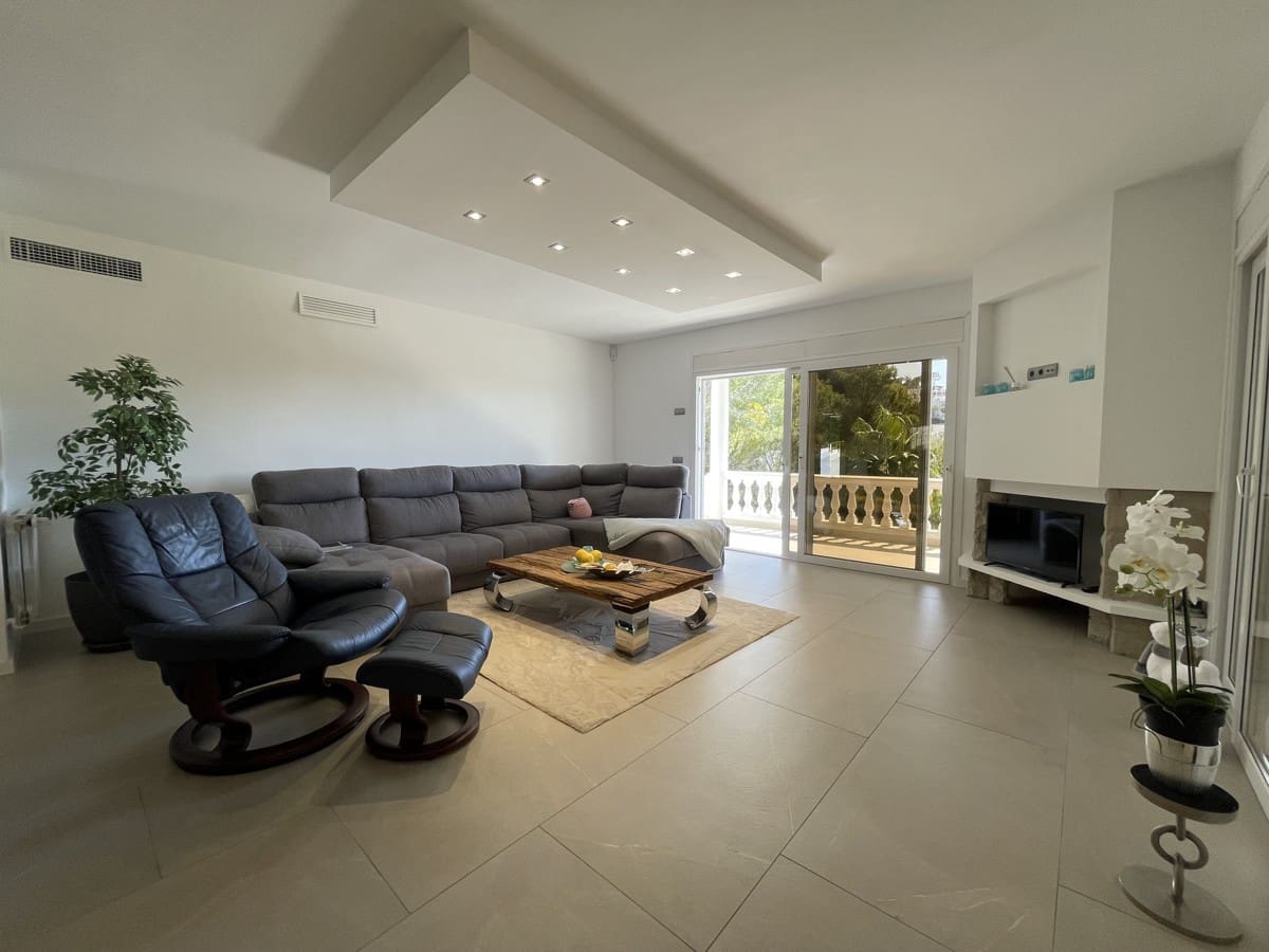 4 sypialnia Willa na sprzedaż w Costa de la Calma z basenem - 2 290 000 € (Ref: 8923351)