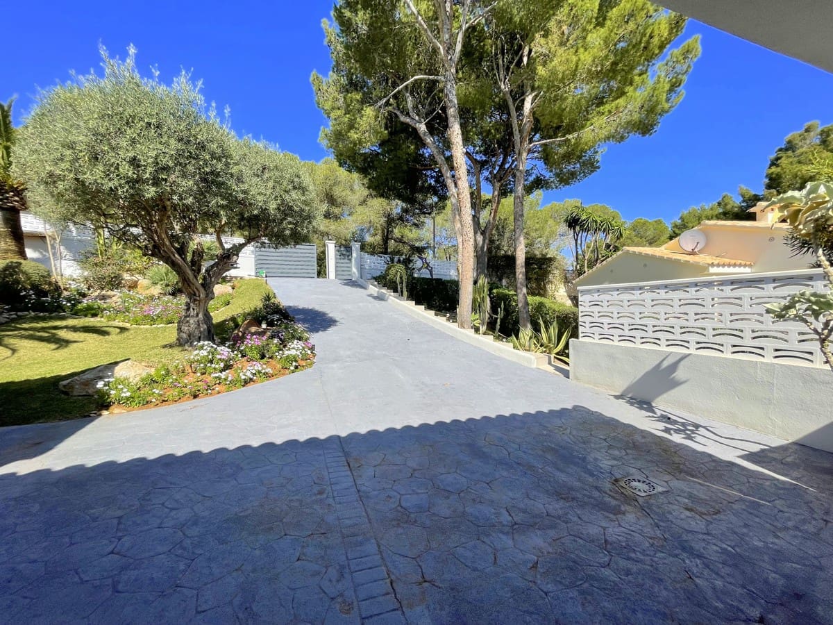 4 sypialnia Willa na sprzedaż w Costa de la Calma z basenem - 2 290 000 € (Ref: 8923351)