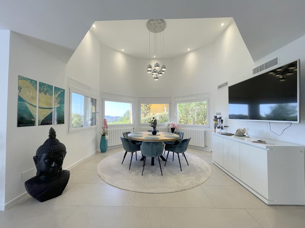 4 sypialnia Willa na sprzedaż w Costa de la Calma z basenem - 2 290 000 € (Ref: 8923351)