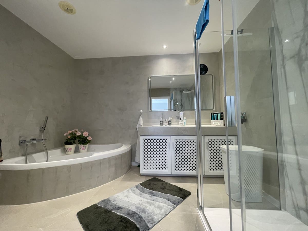 4 sypialnia Willa na sprzedaż w Costa de la Calma z basenem - 2 290 000 € (Ref: 8923351)