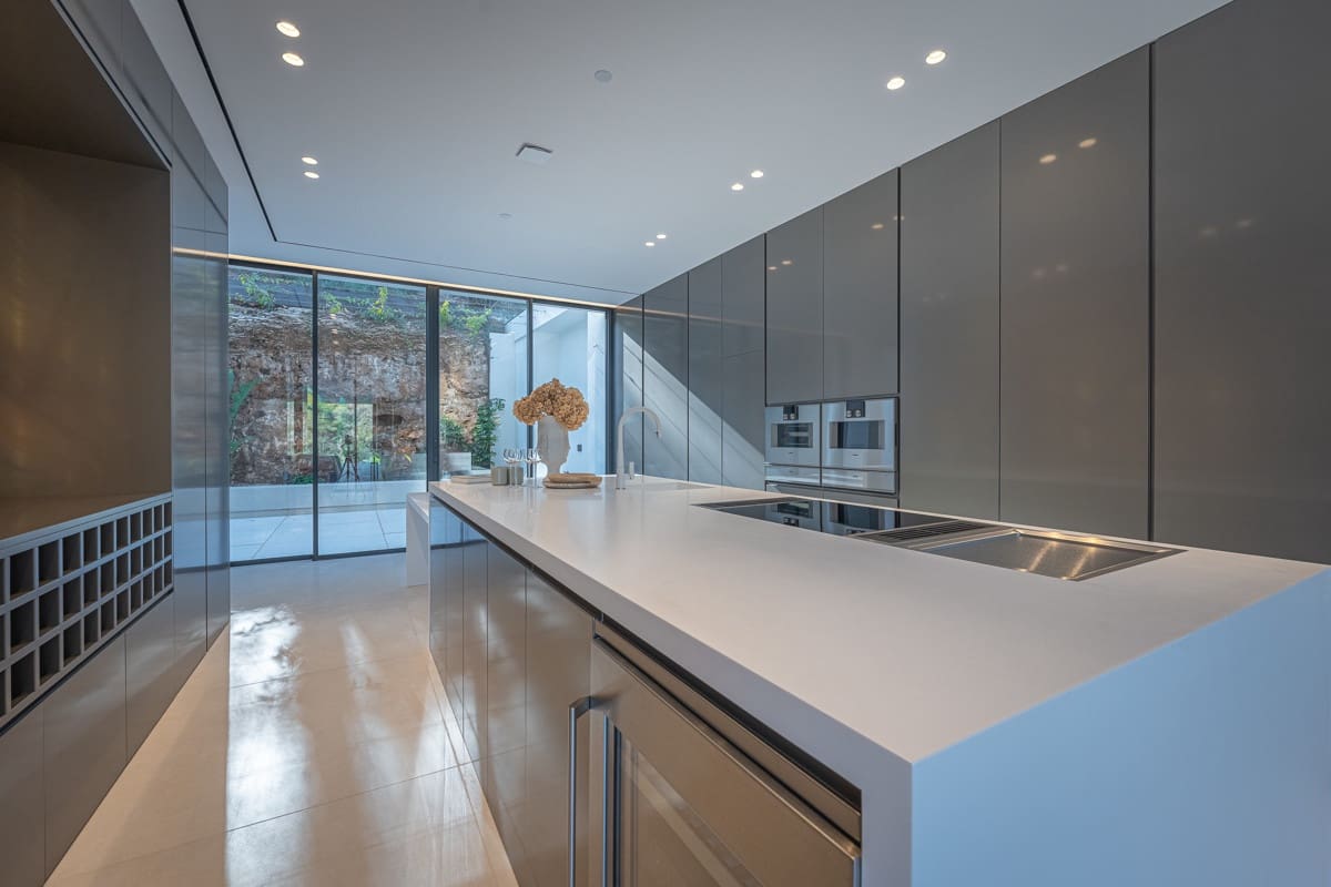 4 slaapkamer Villa te koop in Palma de Mallorca met zwembad - € 8.400.000 (Ref: 8923352)