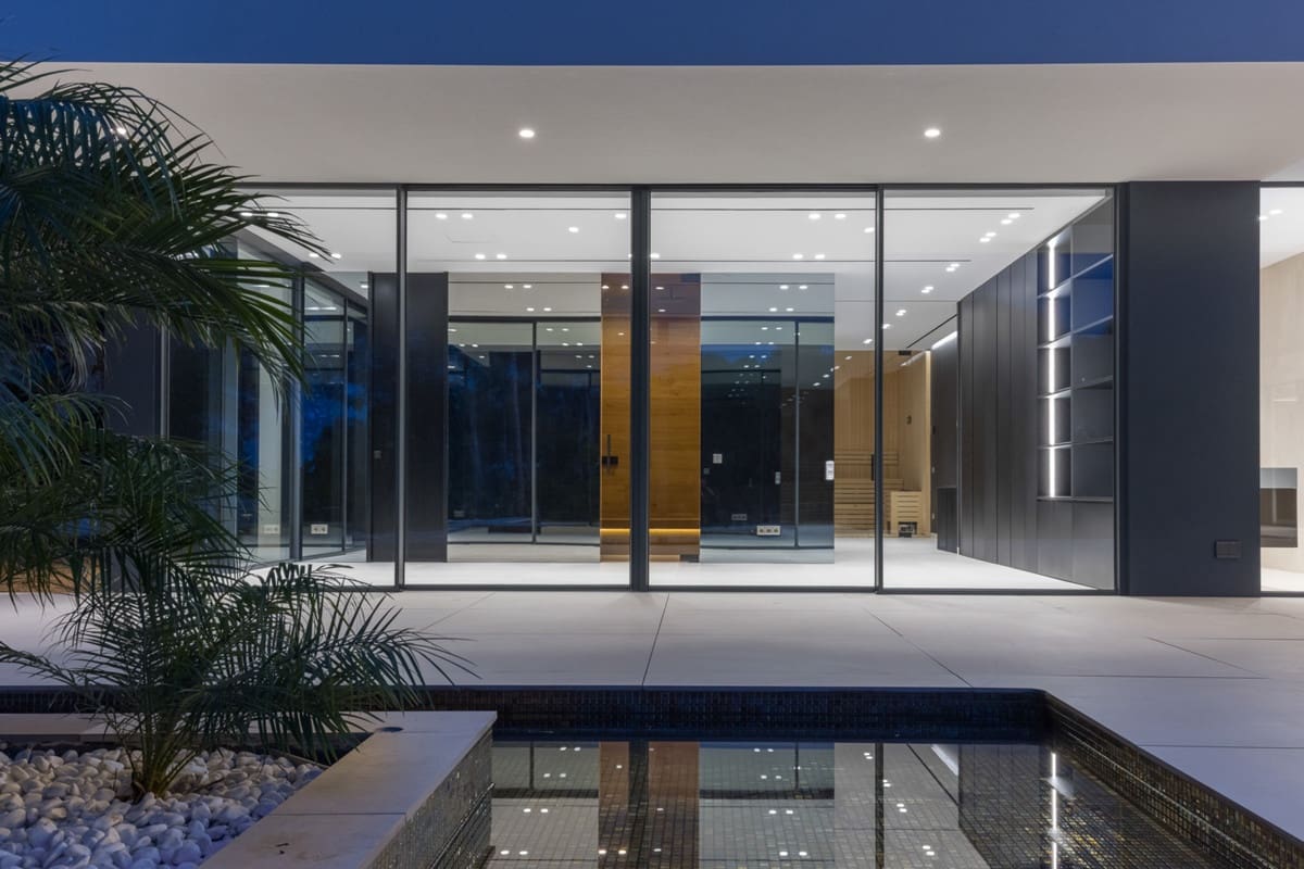 4 slaapkamer Villa te koop in Palma de Mallorca met zwembad - € 8.400.000 (Ref: 8923352)