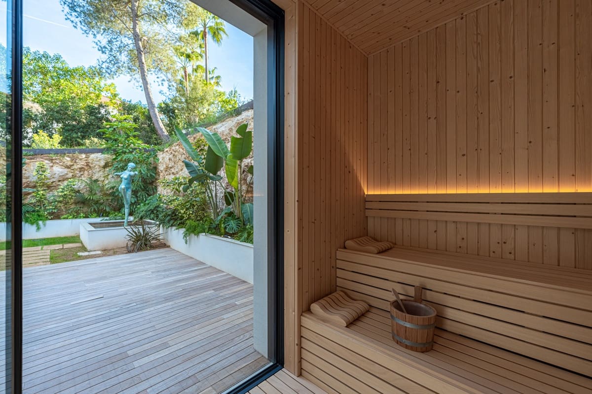 4 slaapkamer Villa te koop in Palma de Mallorca met zwembad - € 8.400.000 (Ref: 8923352)