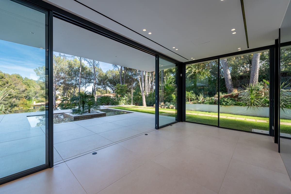 4 slaapkamer Villa te koop in Palma de Mallorca met zwembad - € 8.400.000 (Ref: 8923352)