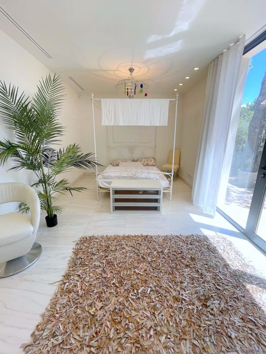 4 soveværelse Villa til salg i Santa Ponsa med swimmingpool - € 6.900.000 (Ref: 8925442)