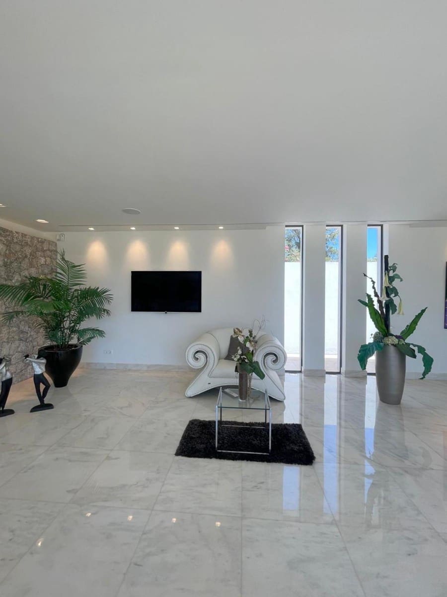 4 soveværelse Villa til salg i Santa Ponsa med swimmingpool - € 6.900.000 (Ref: 8925442)