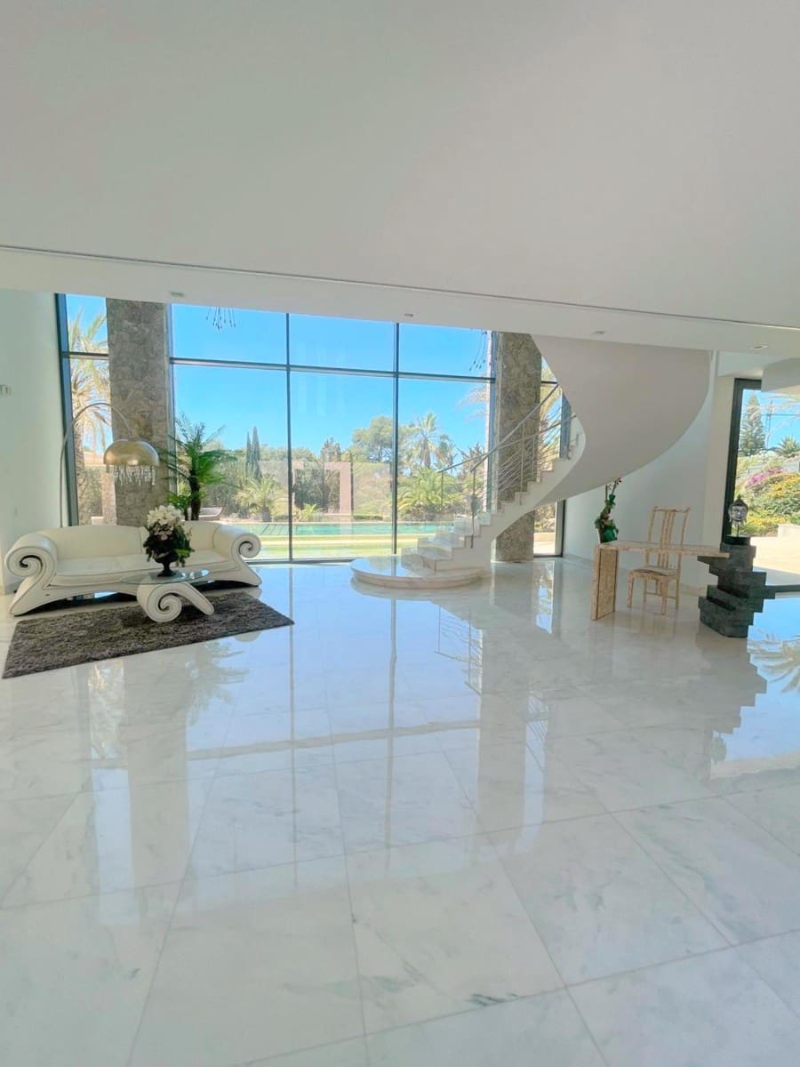 4 soveværelse Villa til salg i Santa Ponsa med swimmingpool - € 6.900.000 (Ref: 8925442)