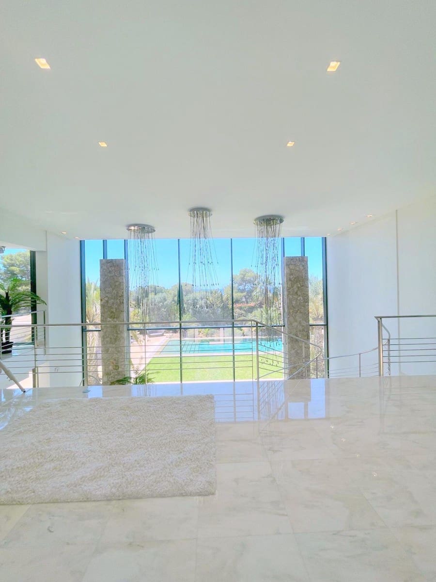 4 soveværelse Villa til salg i Santa Ponsa med swimmingpool - € 6.900.000 (Ref: 8925442)