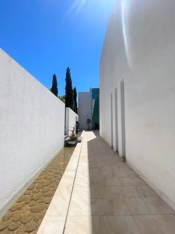 4 soveværelse Villa til salg i Santa Ponsa, Calvià med swimmingpool - € 6.900.000 (Ref: 8925442)