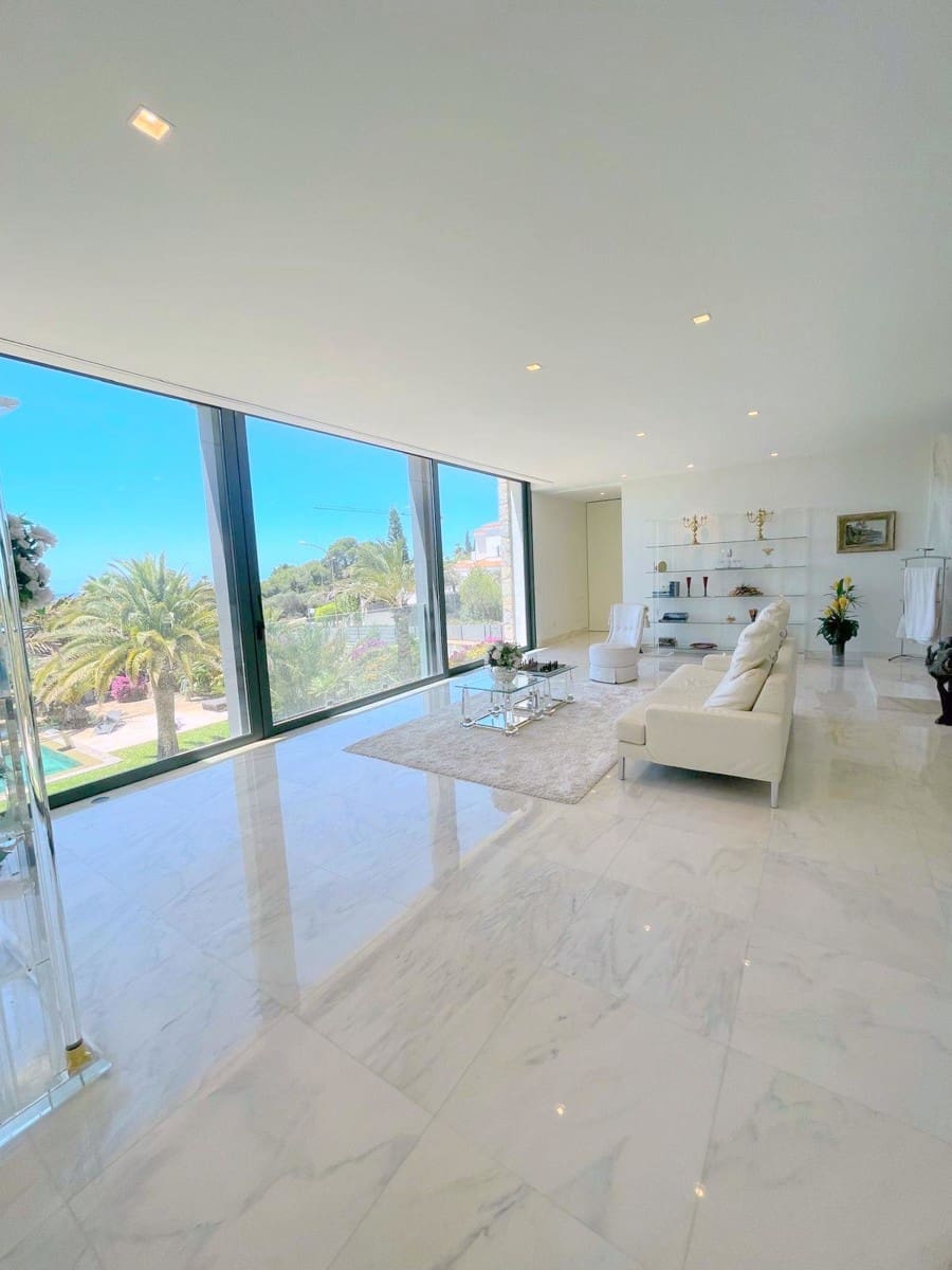 4 soveværelse Villa til salg i Santa Ponsa med swimmingpool - € 6.900.000 (Ref: 8925442)