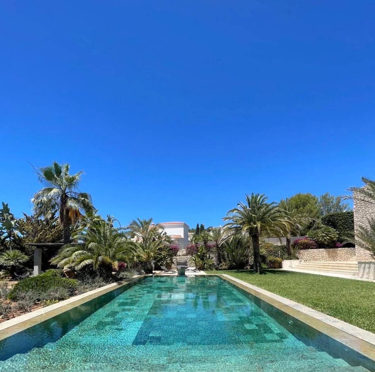 4 soveværelse Villa til salg i Santa Ponsa med swimmingpool - € 6.900.000 (Ref: 8925442)