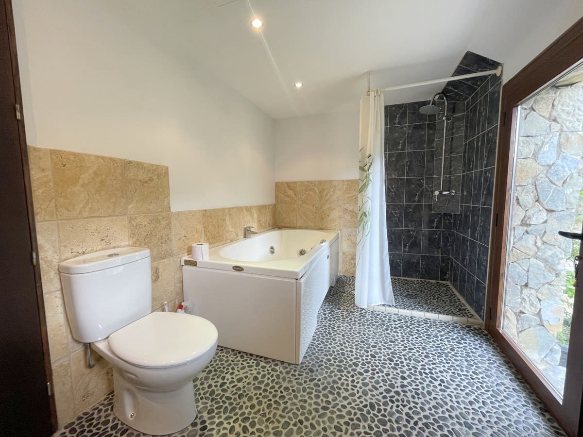 2 soverom Villa til salgs i Galilea med svømmebasseng - € 670 000 (Ref: 8929736)