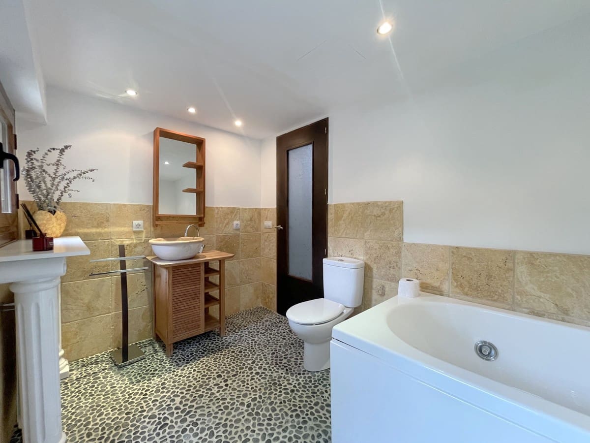 2 soverom Villa til salgs i Galilea med svømmebasseng - € 670 000 (Ref: 8929736)