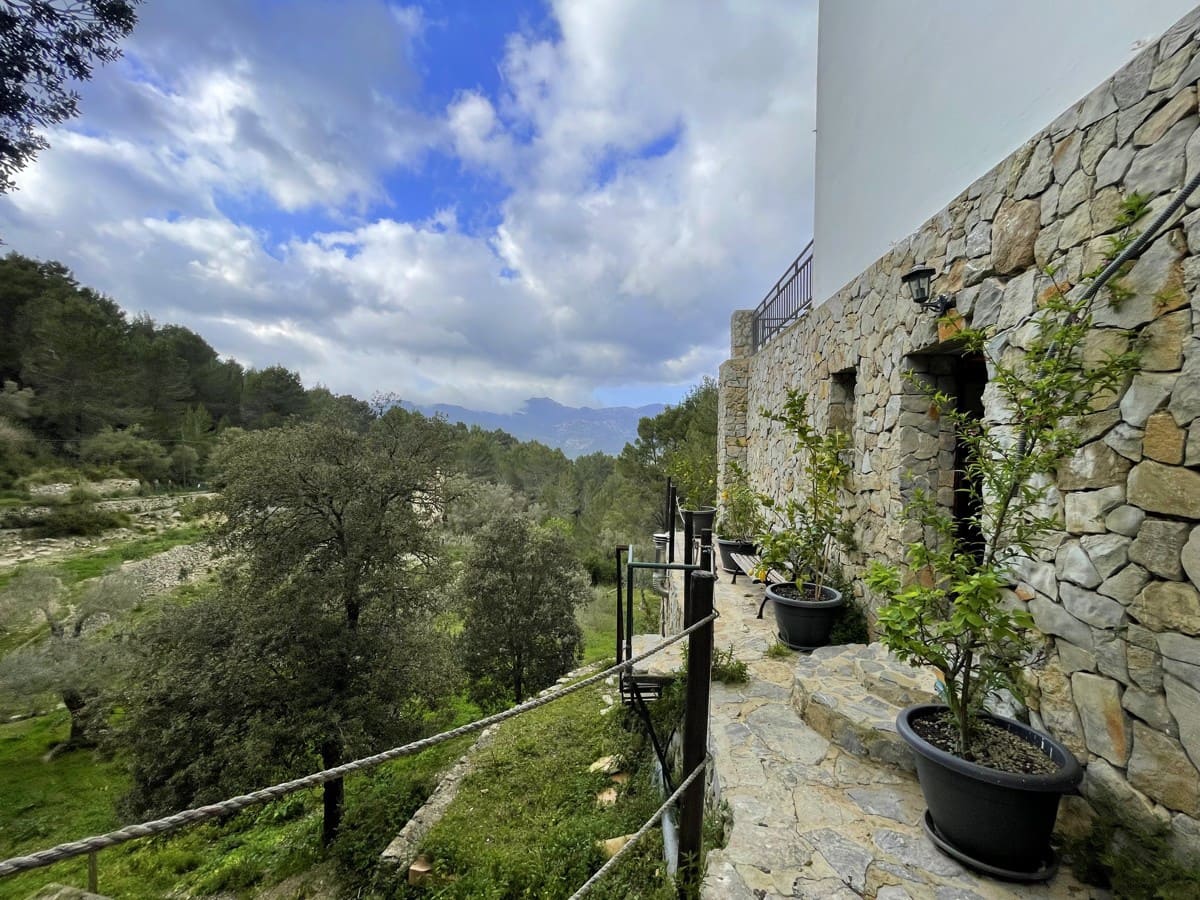 2 soverom Villa til salgs i Galilea med svømmebasseng - € 670 000 (Ref: 8929736)