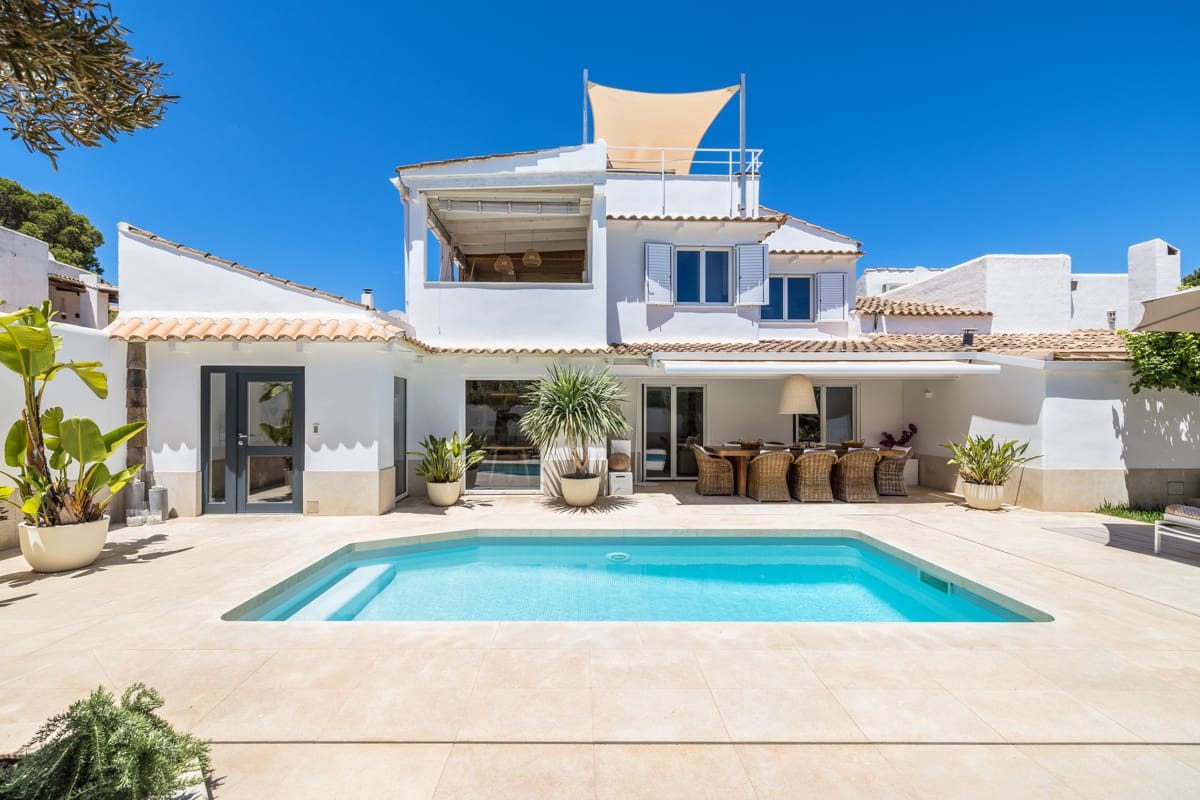 3 soverom Villa til salgs i Sol de Mallorca med svømmebasseng - € 2 450 000 (Ref: 8931512)