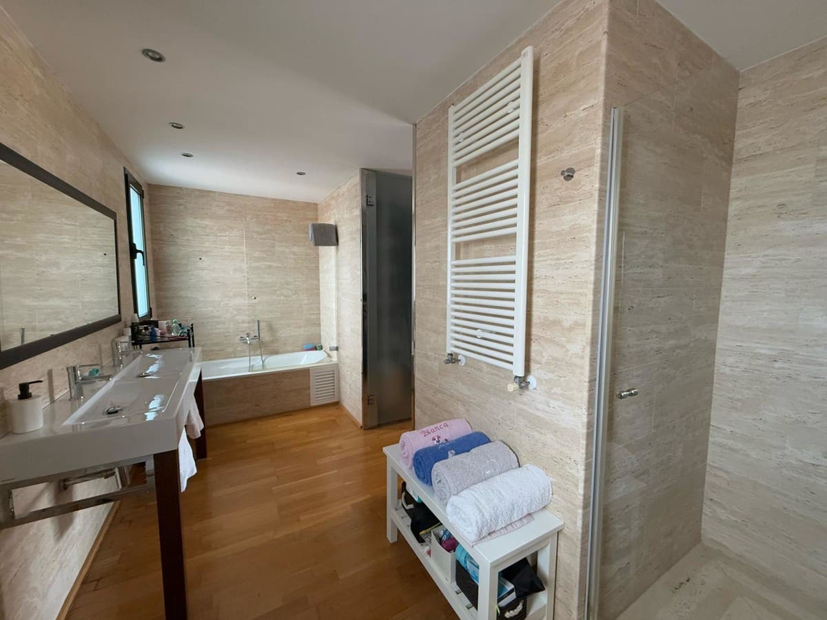 4 soverom Villa til salgs i Palma de Mallorca med svømmebasseng - € 930 000 (Ref: 8981907)