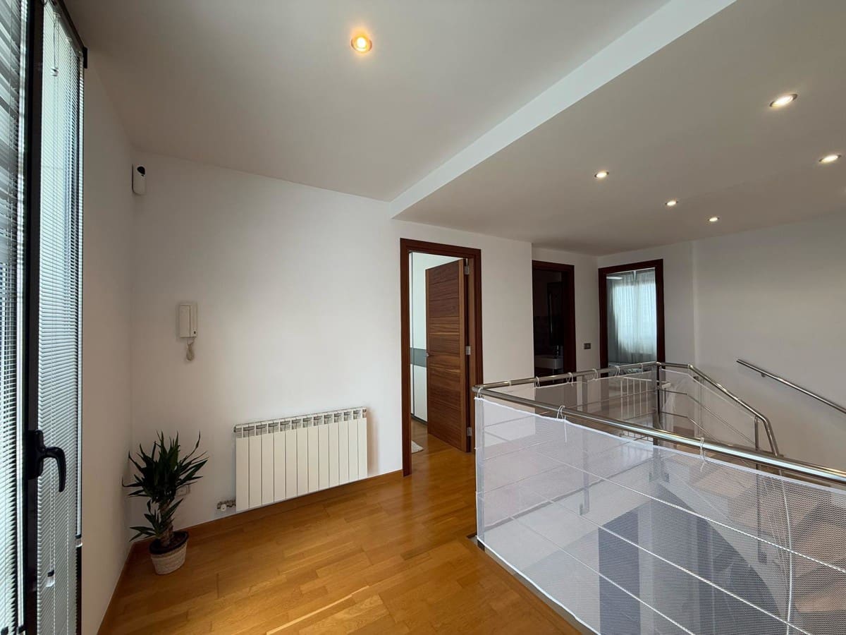 4 soverom Villa til salgs i Palma de Mallorca med svømmebasseng - € 930 000 (Ref: 8981907)