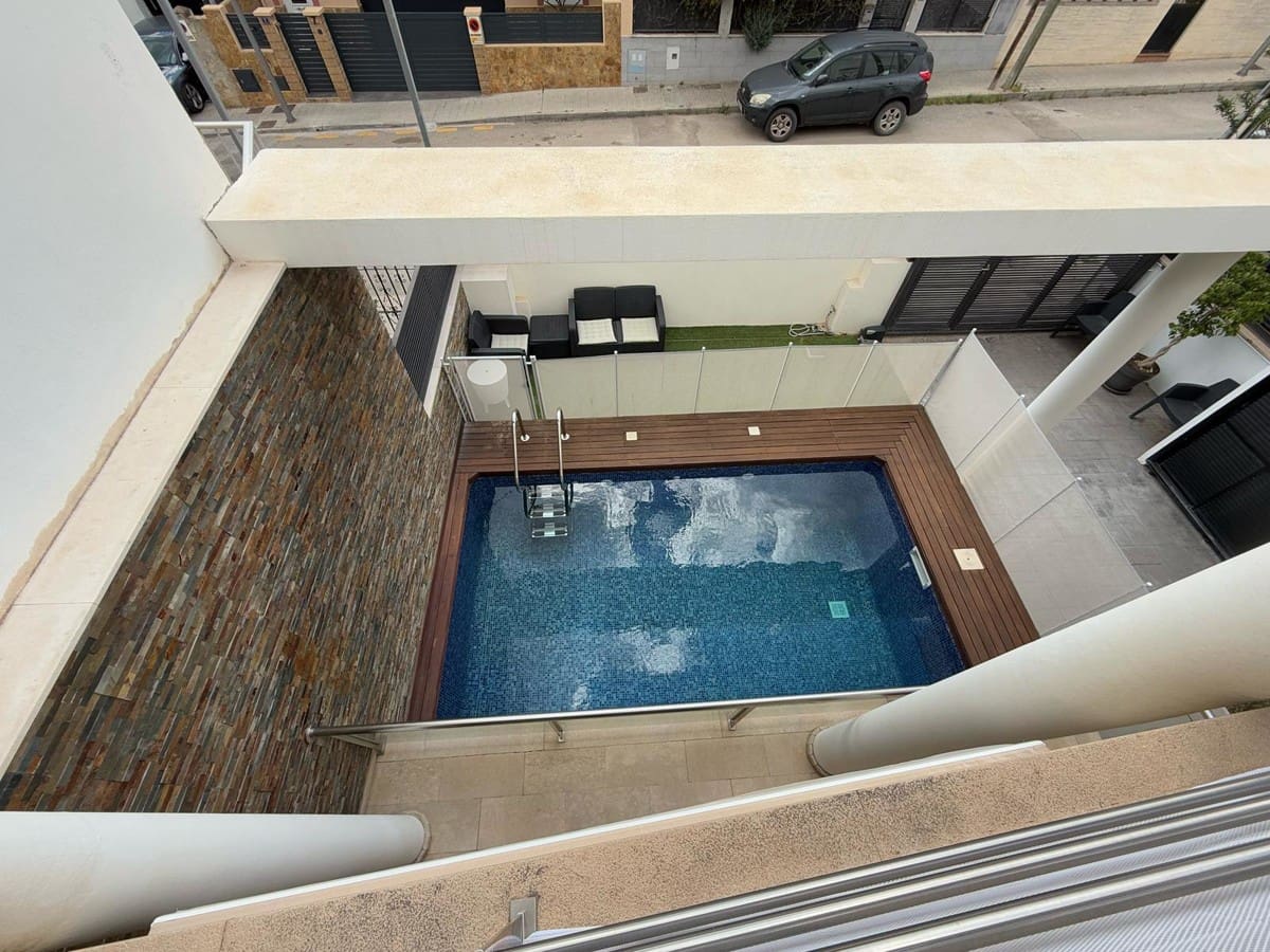 4 soverom Villa til salgs i Palma de Mallorca med svømmebasseng - € 930 000 (Ref: 8981907)