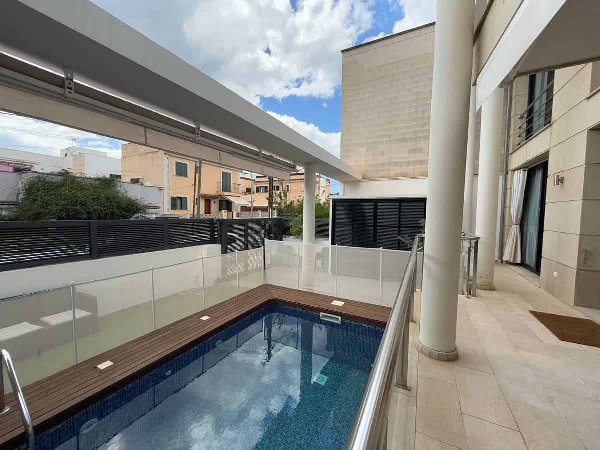 4 soverom Villa til salgs i Palma de Mallorca med svømmebasseng - € 930 000 (Ref: 8981907)