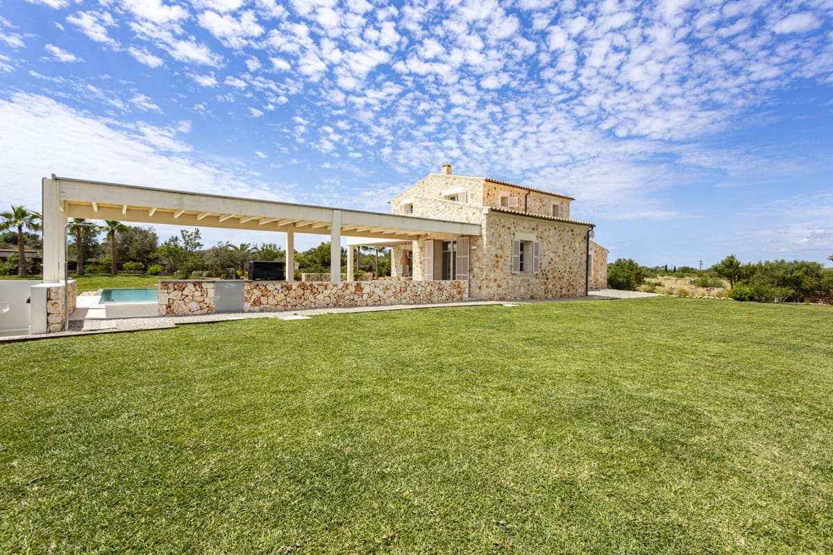 3 camera da letto Finca/Casa di Campagna in vendita in Ses Salines con piscina - 3.695.000 € (Rif: 8983245)