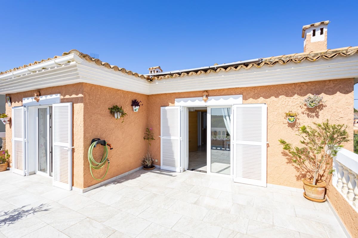 4 soveværelse Villa til salg i El Toro / Port Adriano med swimmingpool - € 1.650.000 (Ref: 9002358)