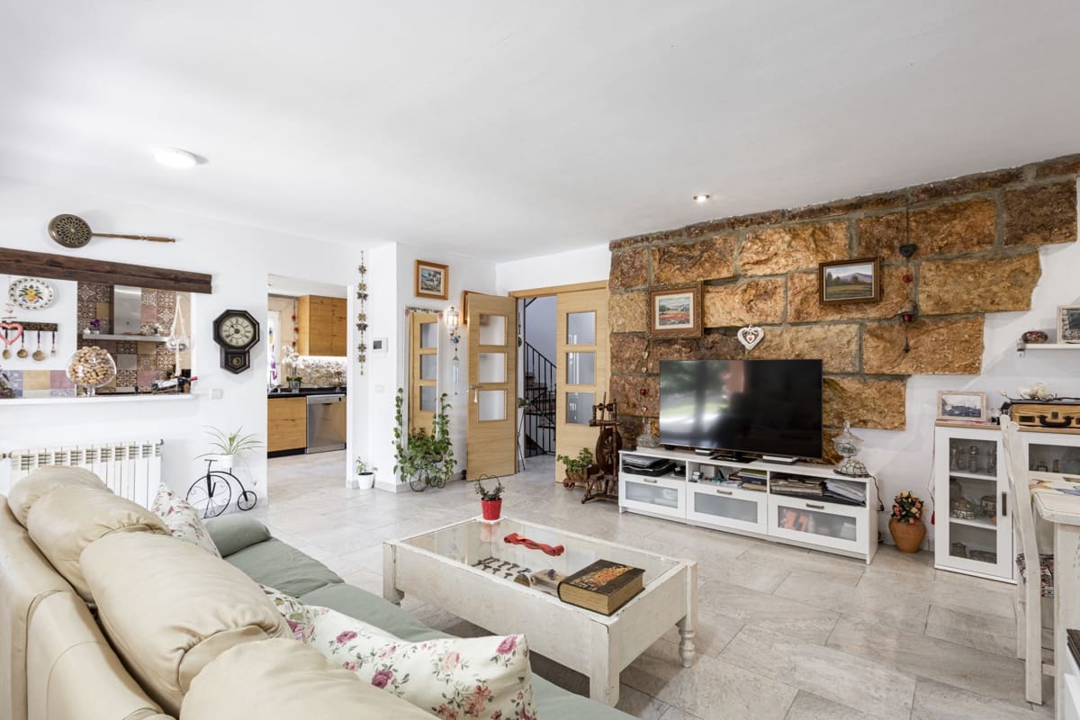 4 soveværelse Villa til salg i El Toro / Port Adriano med swimmingpool - € 1.650.000 (Ref: 9002358)