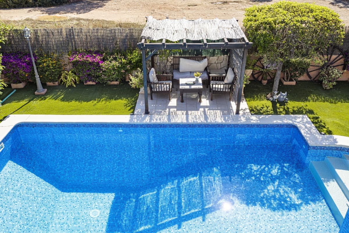 4 soveværelse Villa til salg i El Toro / Port Adriano med swimmingpool - € 1.650.000 (Ref: 9002358)