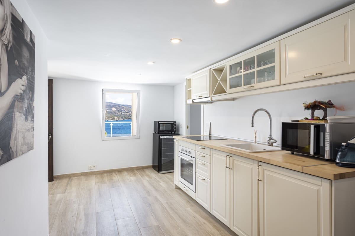 5 soveværelse Villa til salg i Torrenova med swimmingpool - € 8.200.000 (Ref: 9031171)