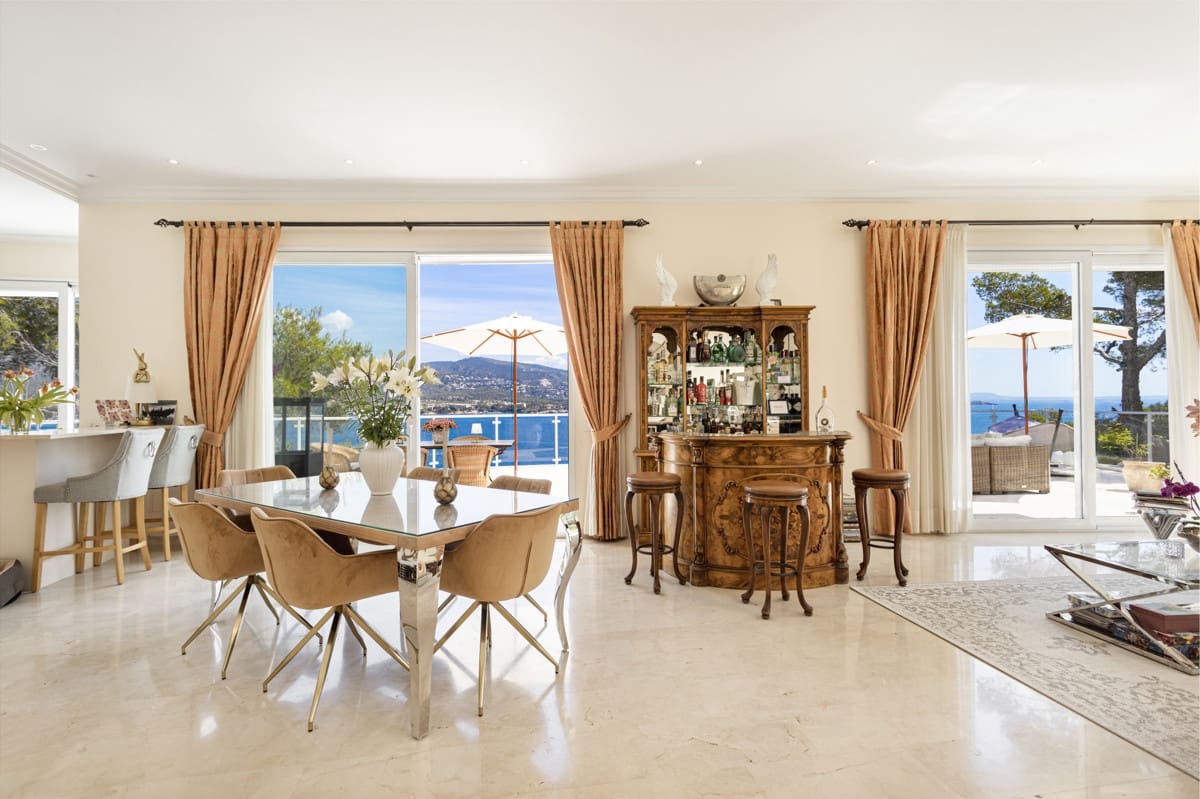 5 soveværelse Villa til salg i Torrenova med swimmingpool - € 8.200.000 (Ref: 9031171)