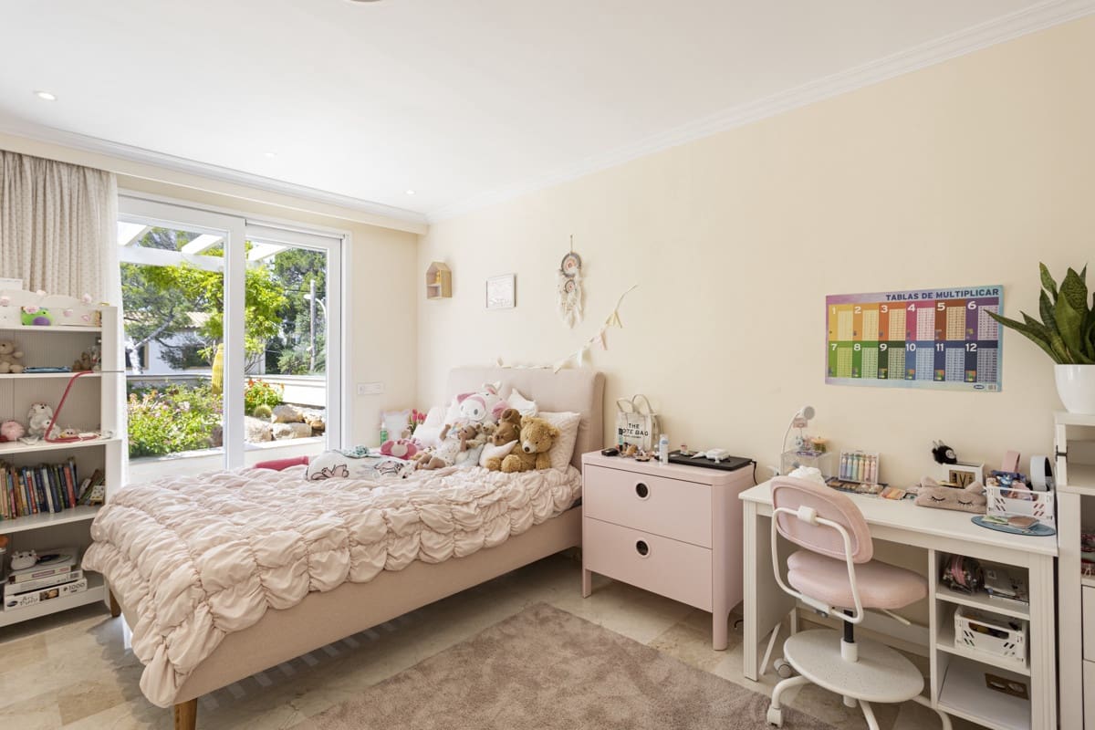 5 soveværelse Villa til salg i Torrenova med swimmingpool - € 8.200.000 (Ref: 9031171)