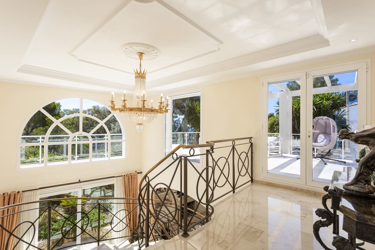 5 soveværelse Villa til salg i Torrenova med swimmingpool - € 8.200.000 (Ref: 9031171)