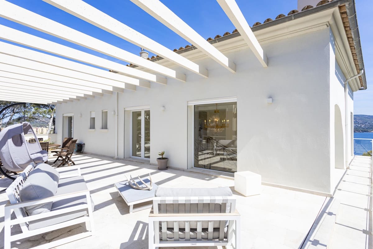 5 soveværelse Villa til salg i Torrenova med swimmingpool - € 8.200.000 (Ref: 9031171)