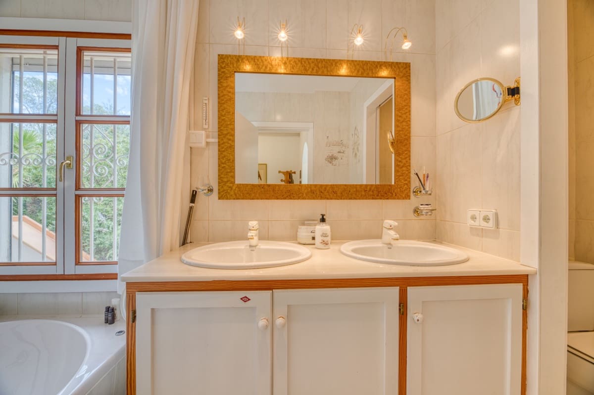 4 makuuhuone Huvila myytävänä paikassa Puerto de Andratx mukana uima-altaan - 3 900 000 € (Ref: 9064325)