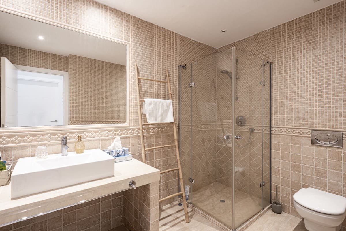 4 sypialnia Willa na sprzedaż w Santa Ponsa z basenem - 3 700 000 € (Ref: 9096995)