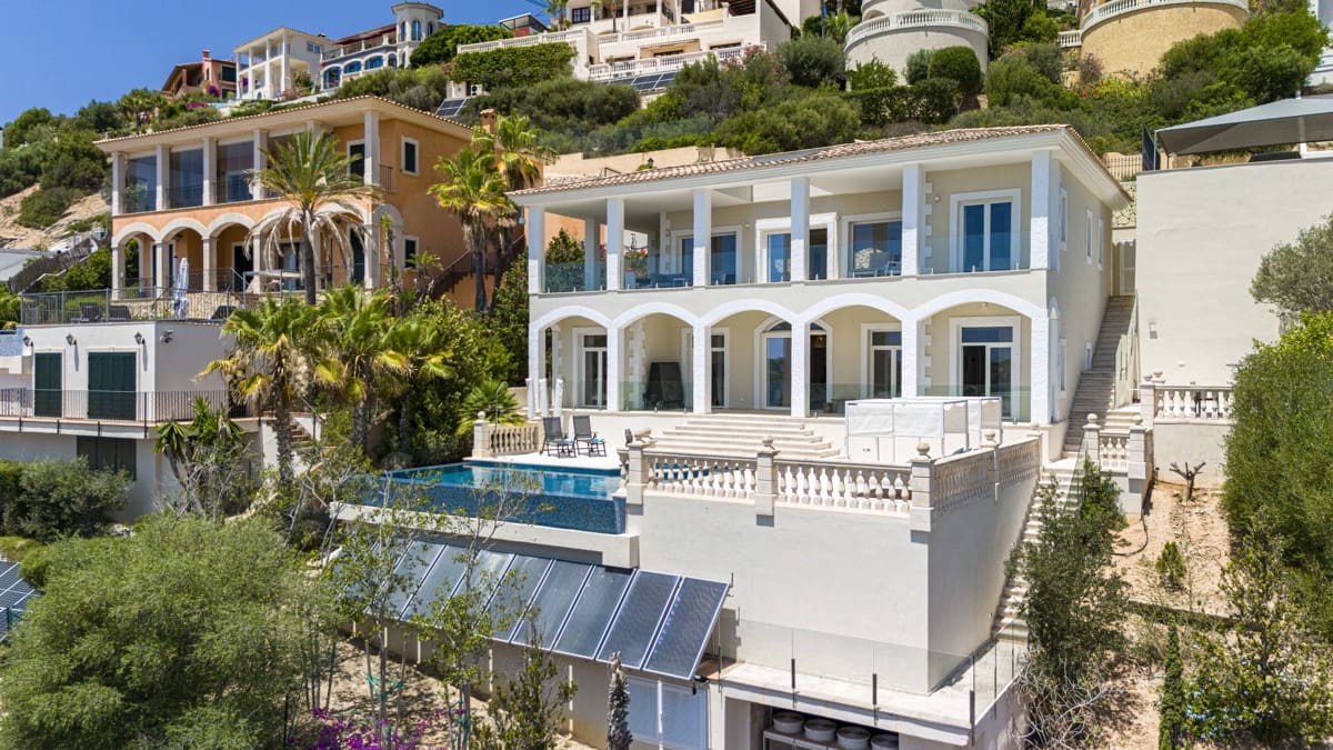 4 sypialnia Willa na sprzedaż w Santa Ponsa z basenem - 3 700 000 € (Ref: 9096995)