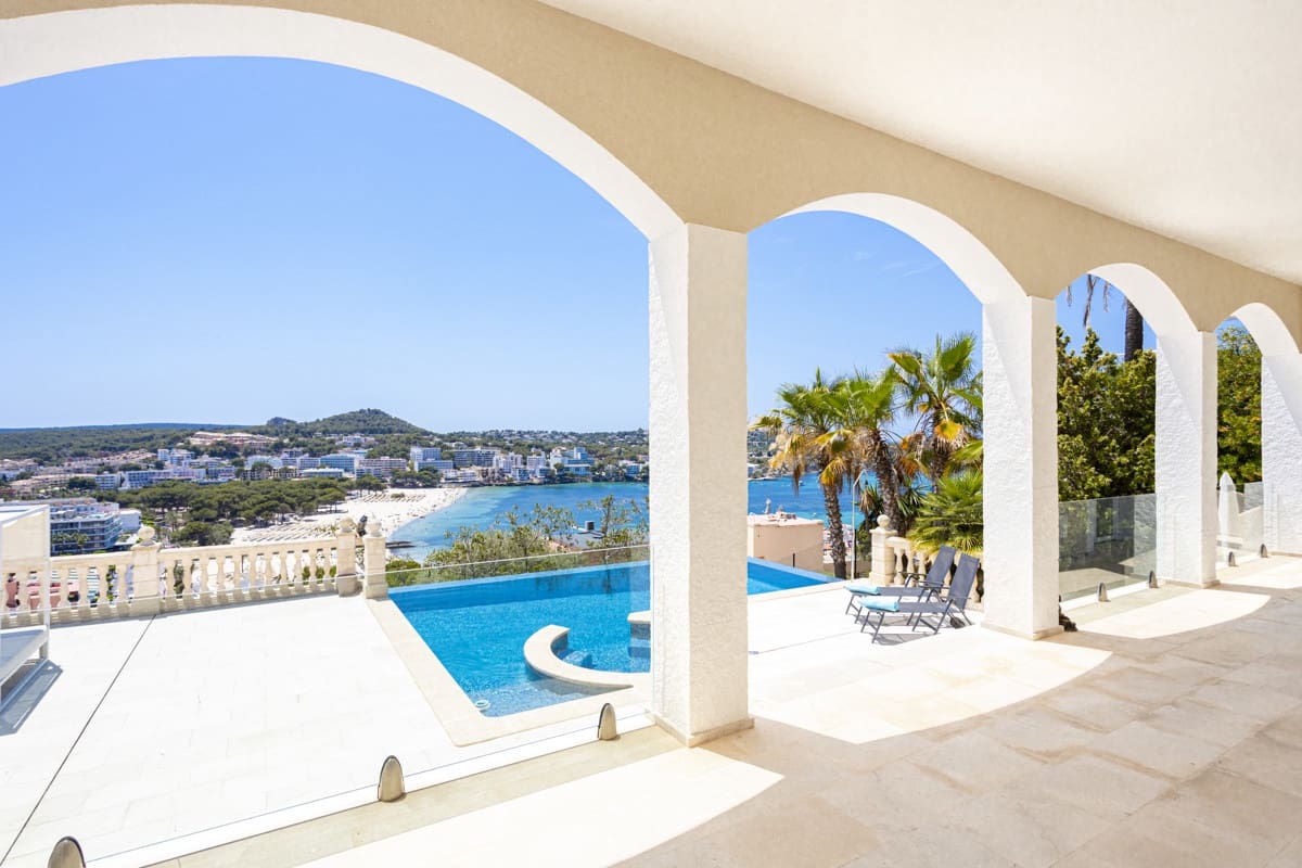 4 sypialnia Willa na sprzedaż w Santa Ponsa z basenem - 3 700 000 € (Ref: 9096995)