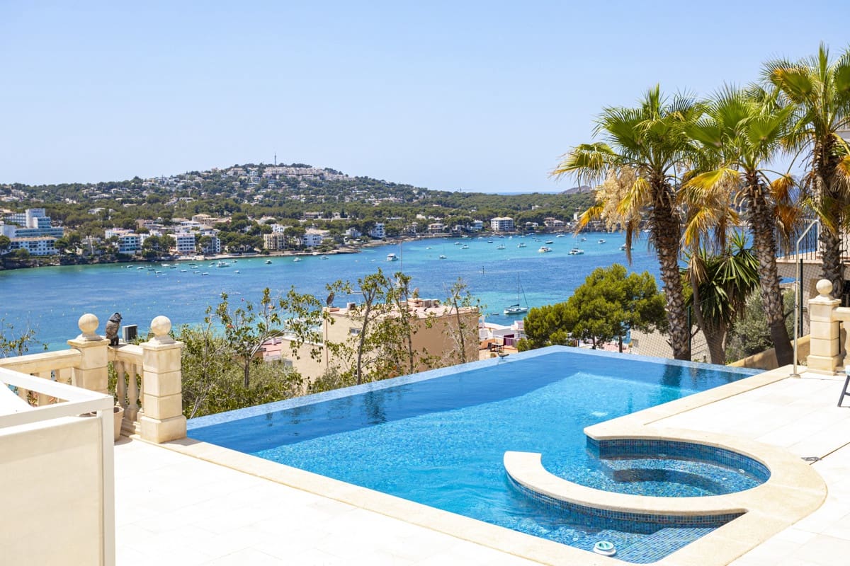 4 sypialnia Willa na sprzedaż w Santa Ponsa z basenem - 3 700 000 € (Ref: 9096995)