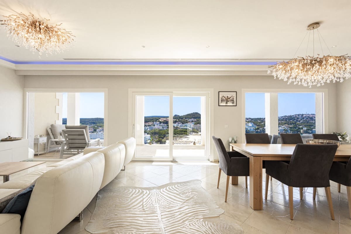 4 sypialnia Willa na sprzedaż w Santa Ponsa z basenem - 3 700 000 € (Ref: 9096995)