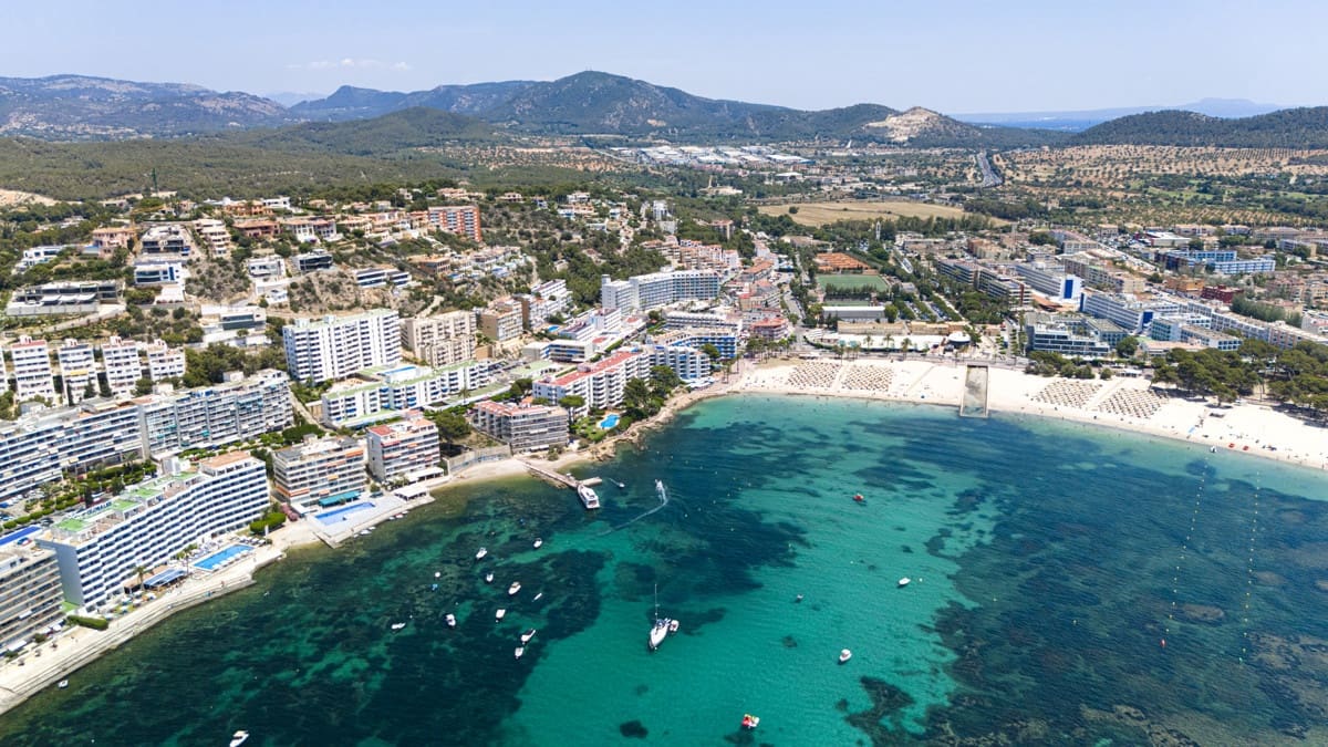 4 sypialnia Willa na sprzedaż w Santa Ponsa z basenem - 3 700 000 € (Ref: 9096995)