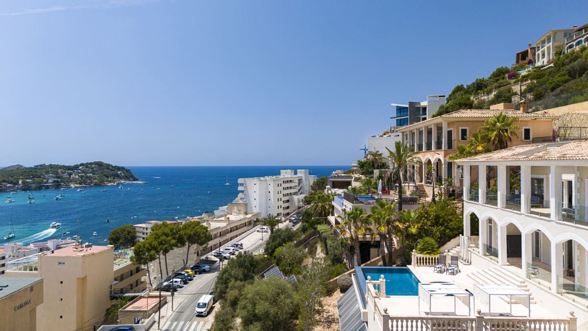 4 sypialnia Willa na sprzedaż w Santa Ponsa z basenem - 3 700 000 € (Ref: 9096995)