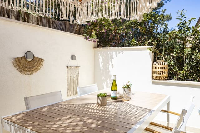 2 bedroom Flat for sale in Cala Vinyes / Cala Vinyas / Cala Viñas, Calvià with pool garage - € 675,000 (Ref: 9129319)