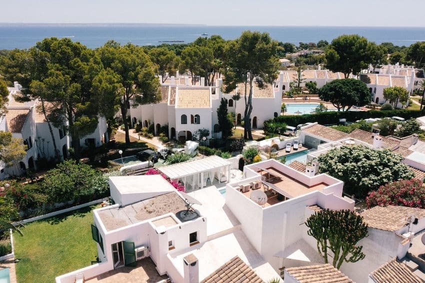 5 soveværelse Byhus til leje i Sol de Mallorca med swimmingpool - € 5.500 (Ref: 9142343)