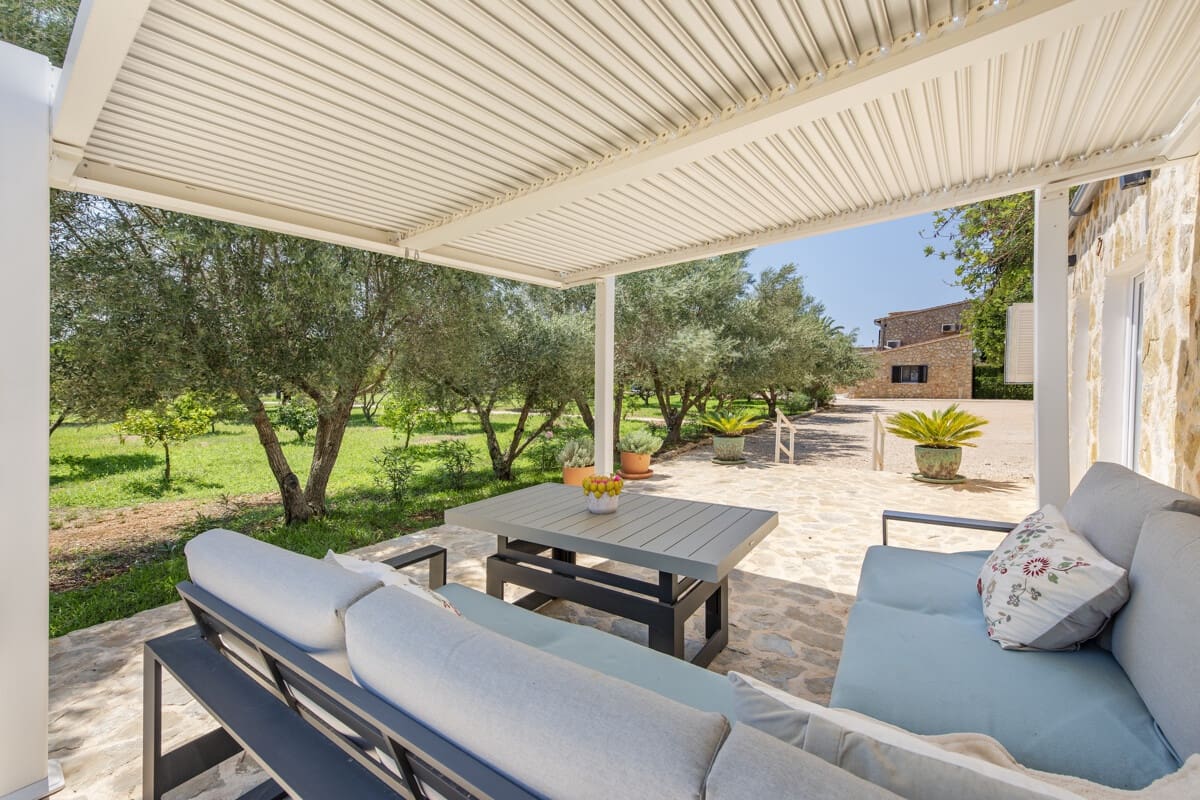 8 soveværelse Finca/Landehus til salg i Binissalem med swimmingpool - € 3.900.000 (Ref: 9207775)