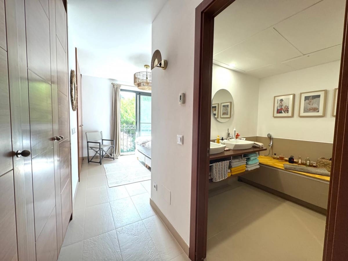 3 soveværelse Penthouse til salg i Es Camp De Mar / El Camp De Mar med swimmingpool - € 1.290.000 (Ref: 9262006)