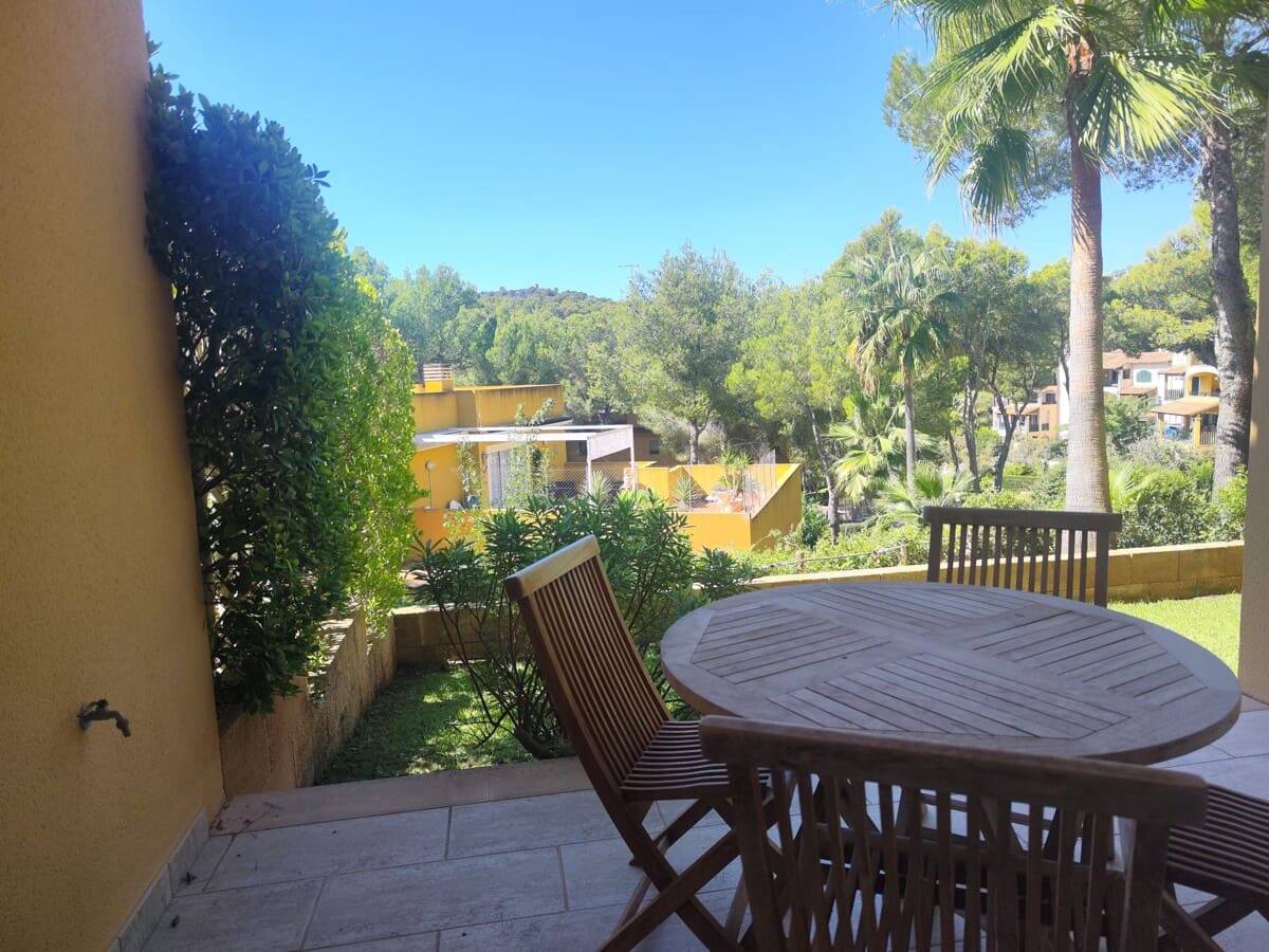 2 soveværelse Lejlighed til salg i Cala Fornells med swimmingpool - € 475.000 (Ref: 9263923)