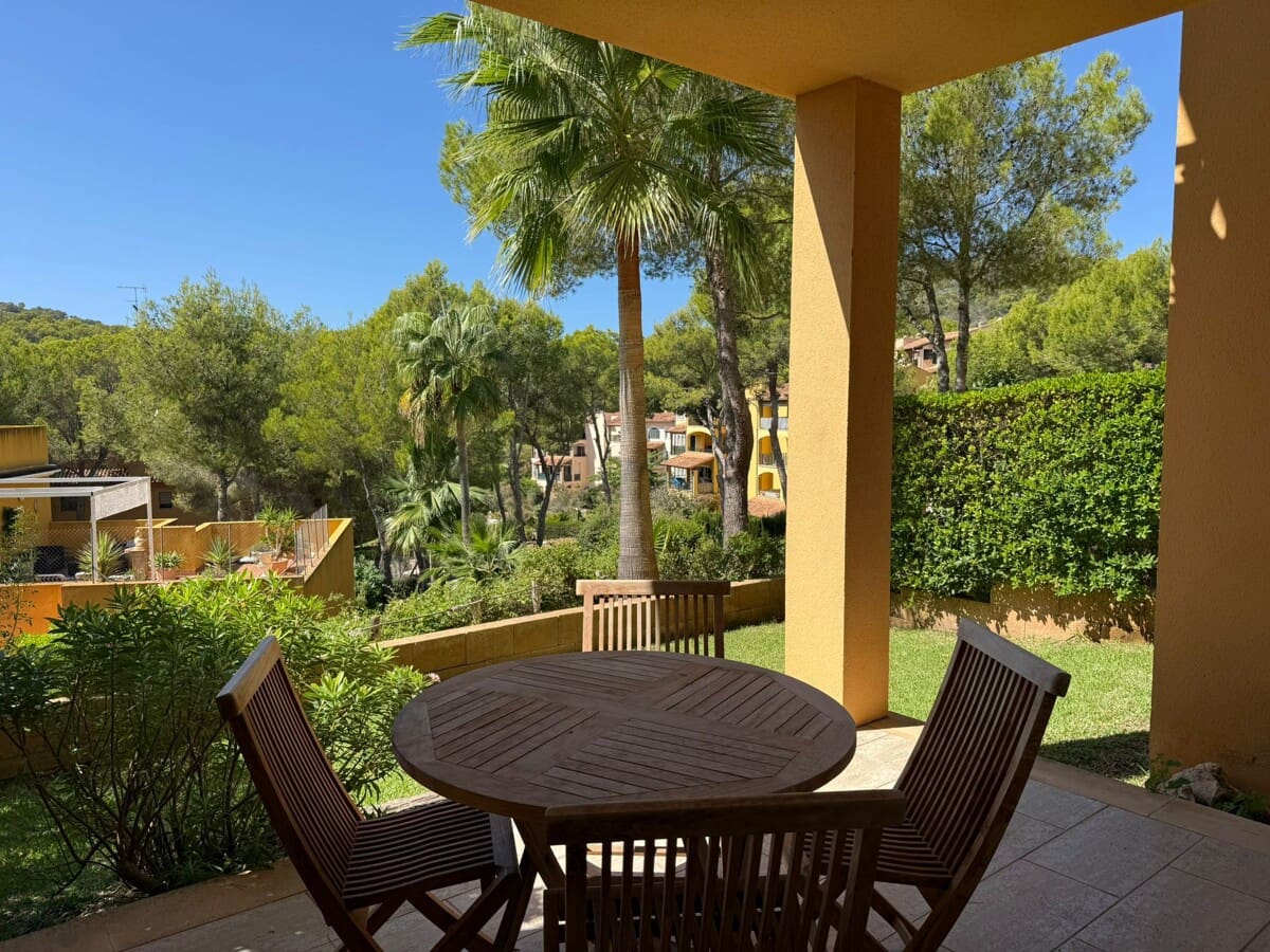 2 soveværelse Lejlighed til salg i Cala Fornells med swimmingpool - € 475.000 (Ref: 9263923)