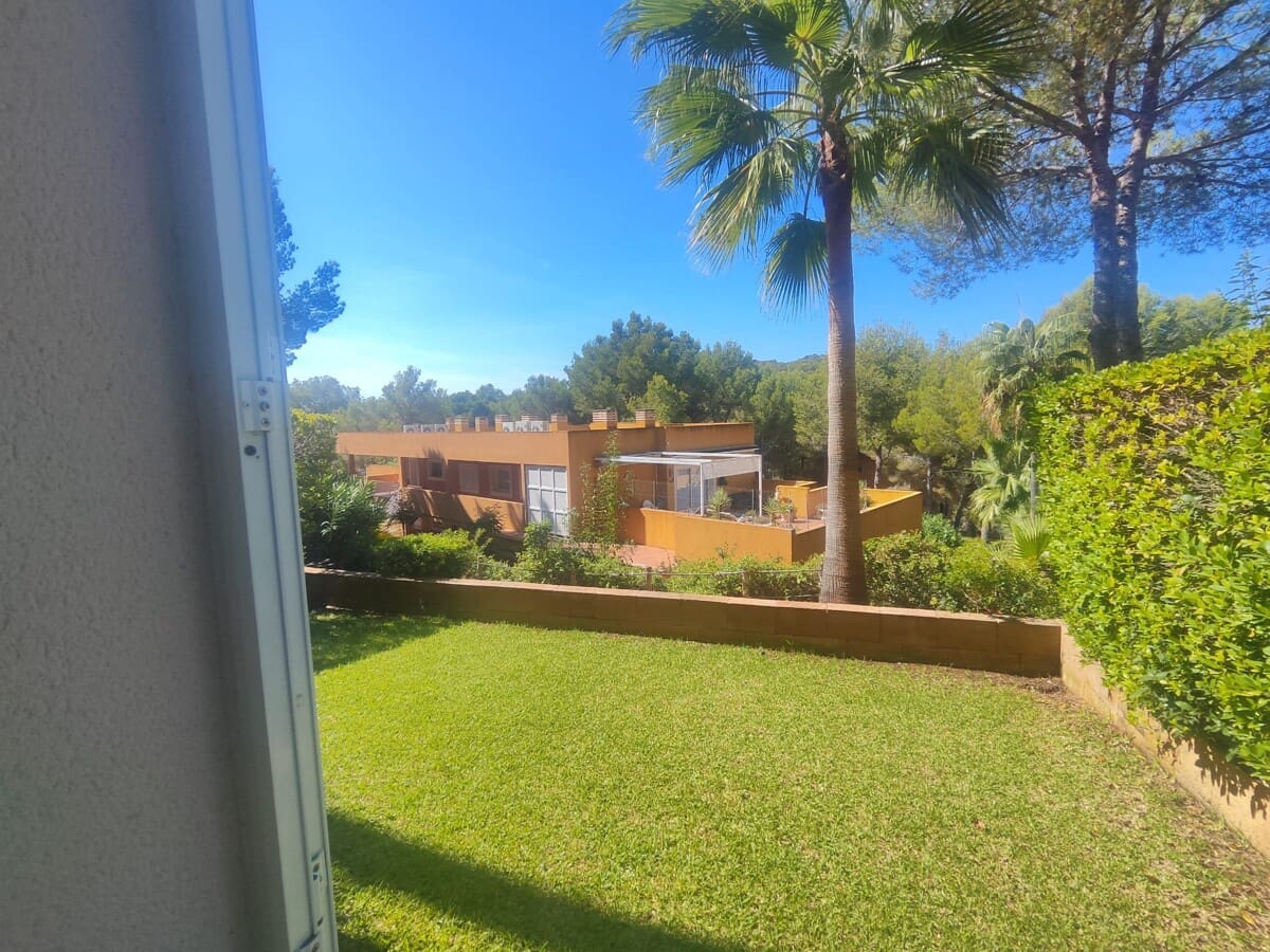 2 soveværelse Lejlighed til salg i Cala Fornells med swimmingpool - € 475.000 (Ref: 9263923)