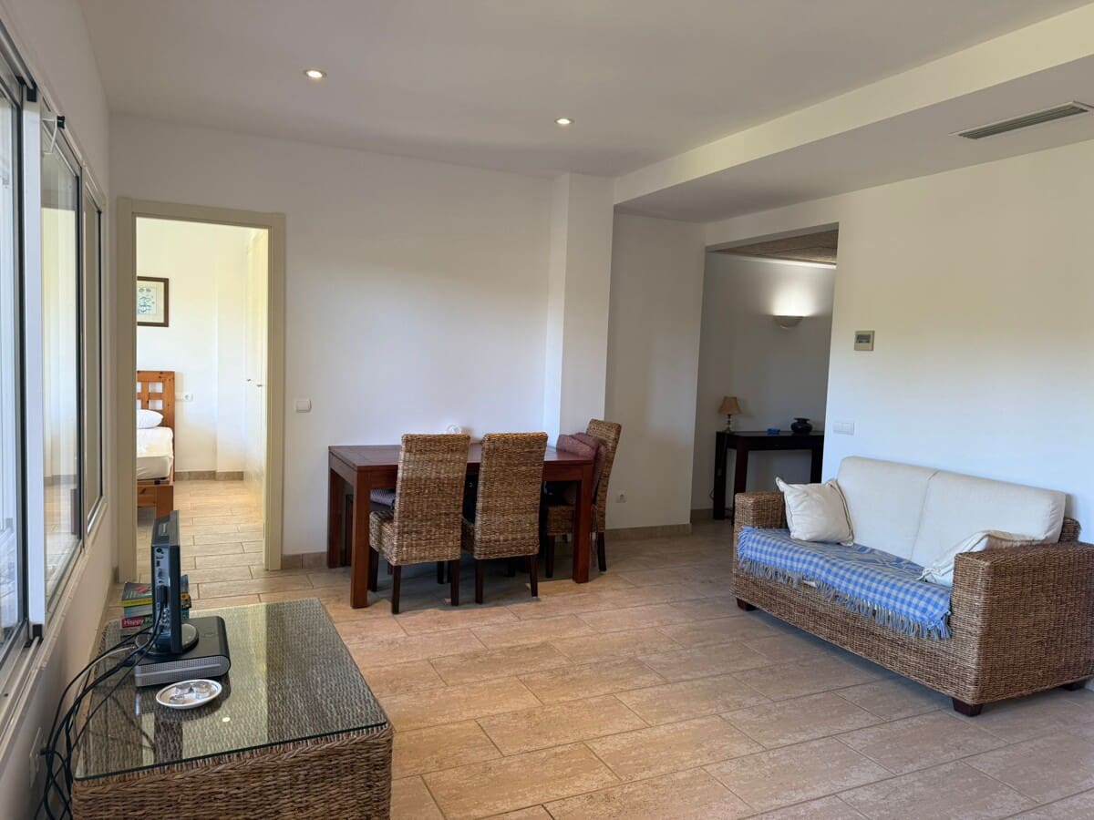 2 soveværelse Lejlighed til salg i Cala Fornells med swimmingpool - € 475.000 (Ref: 9263923)