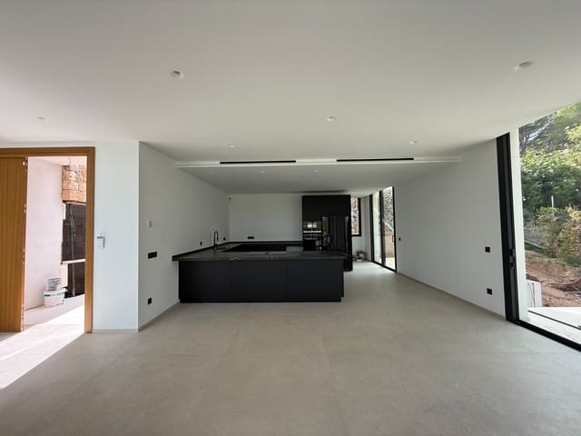 5 sypialnia Willa na sprzedaż w Santa Ponsa, Calvià z basenem garażem - 3 100 000 € (Ref: 9287195)